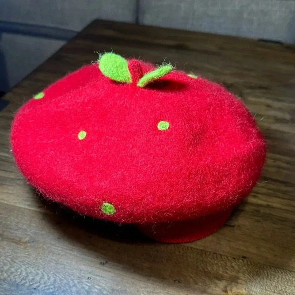 Beret Strawberry Green Leaf Red Ribbon Hat Cap Headwear - Picture 1 of 4